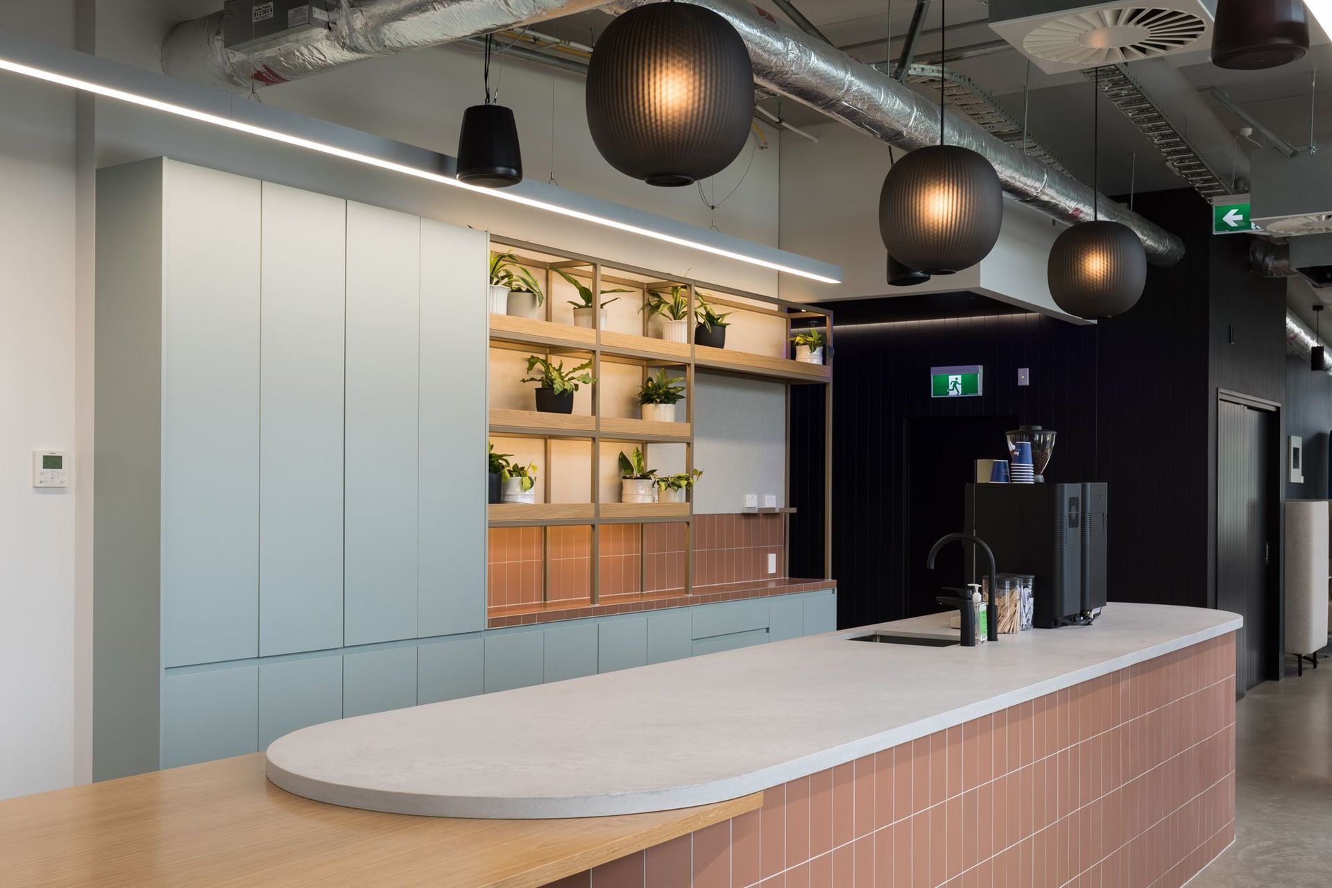 BNZ Partner Centre Queenstown by Warren and Mahoney