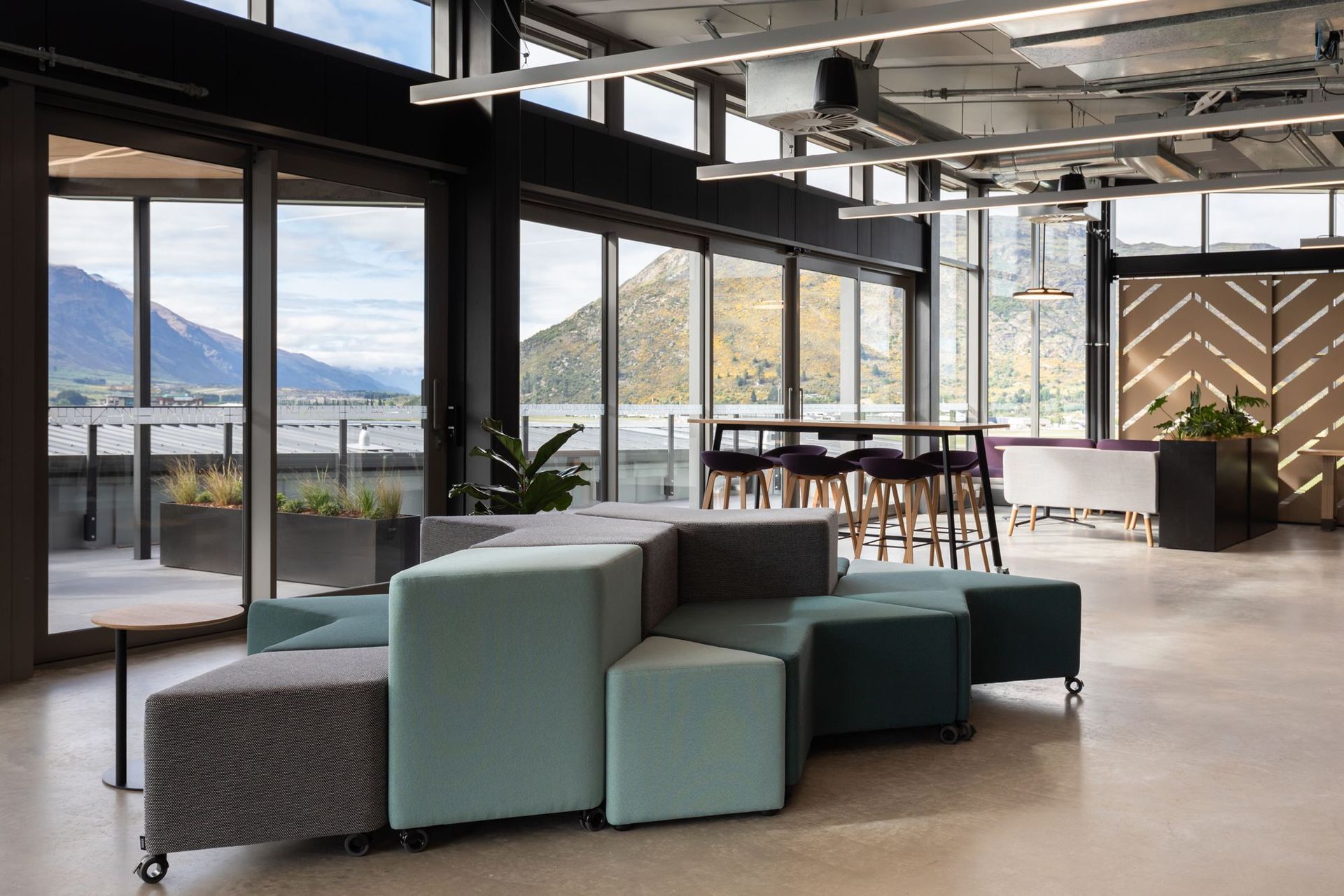 BNZ Partner Centre Queenstown by Warren and Mahoney