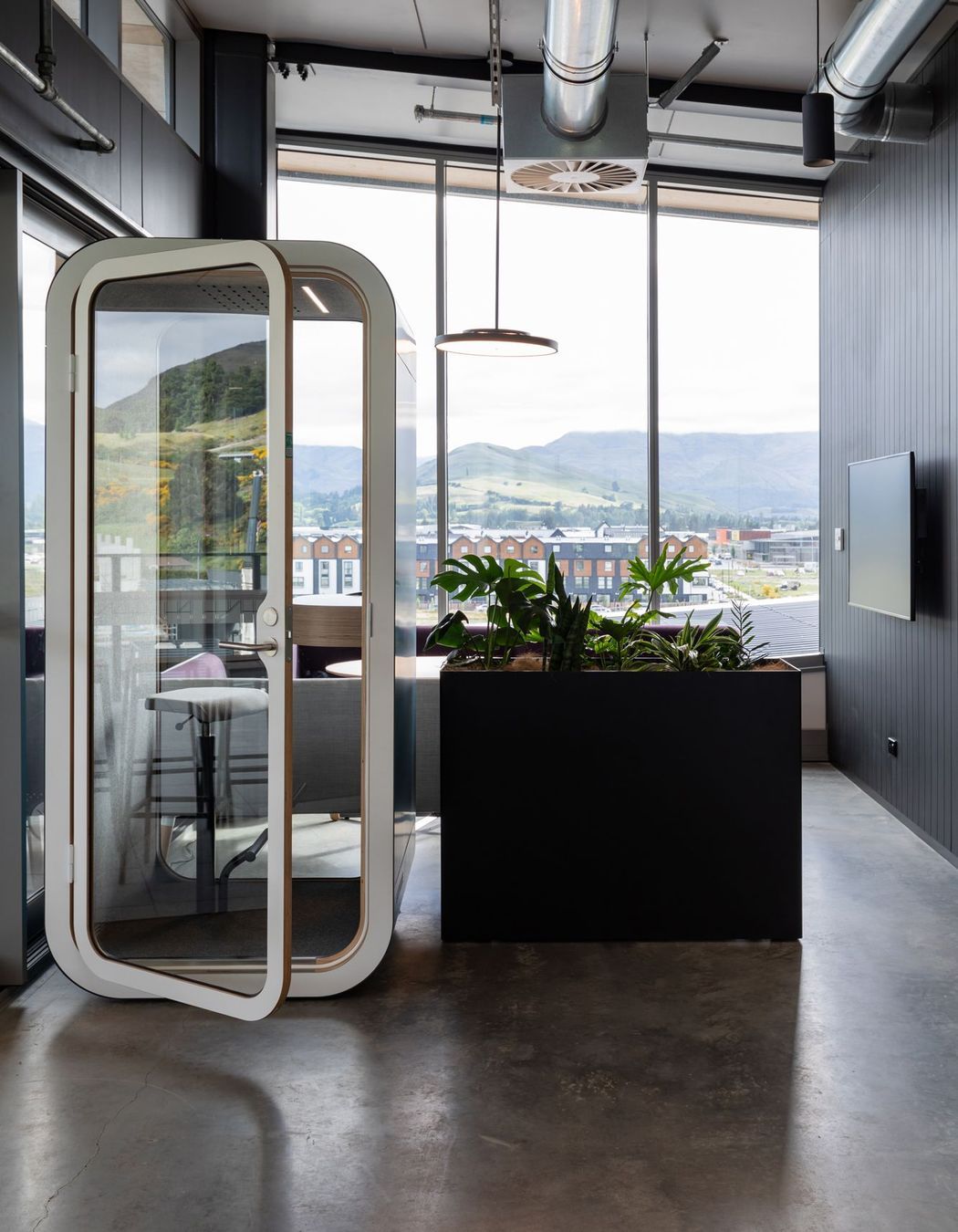 BNZ Partner Centre Queenstown by Warren and Mahoney