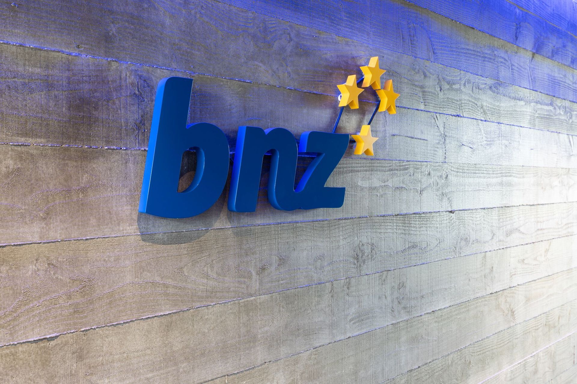 BNZ Partner Centre Queenstown by Warren and Mahoney