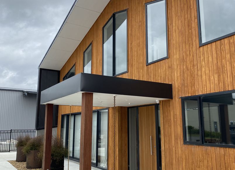 Kingsford Smith Commercial