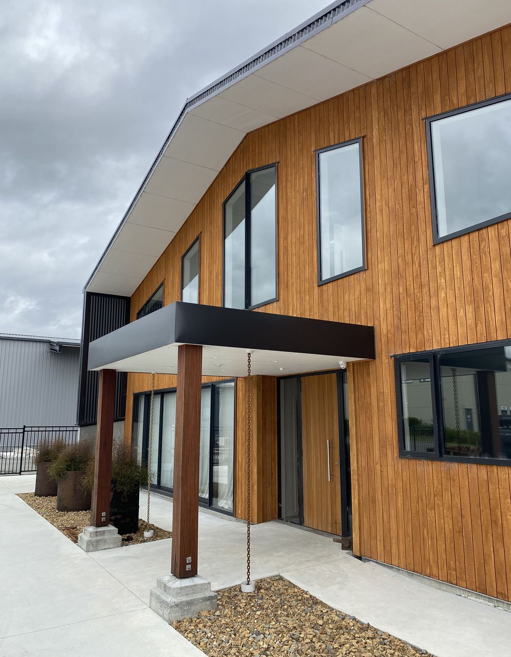 Kingsford Smith Commercial