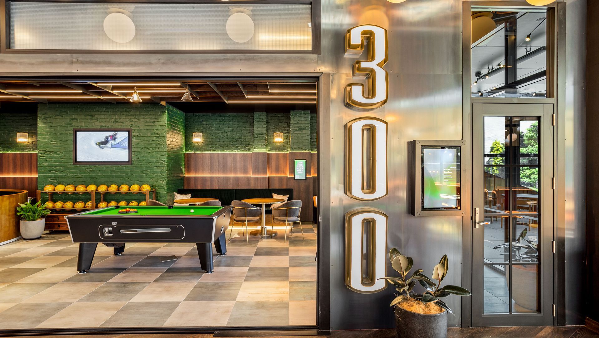 Kingpin Queenstown banner