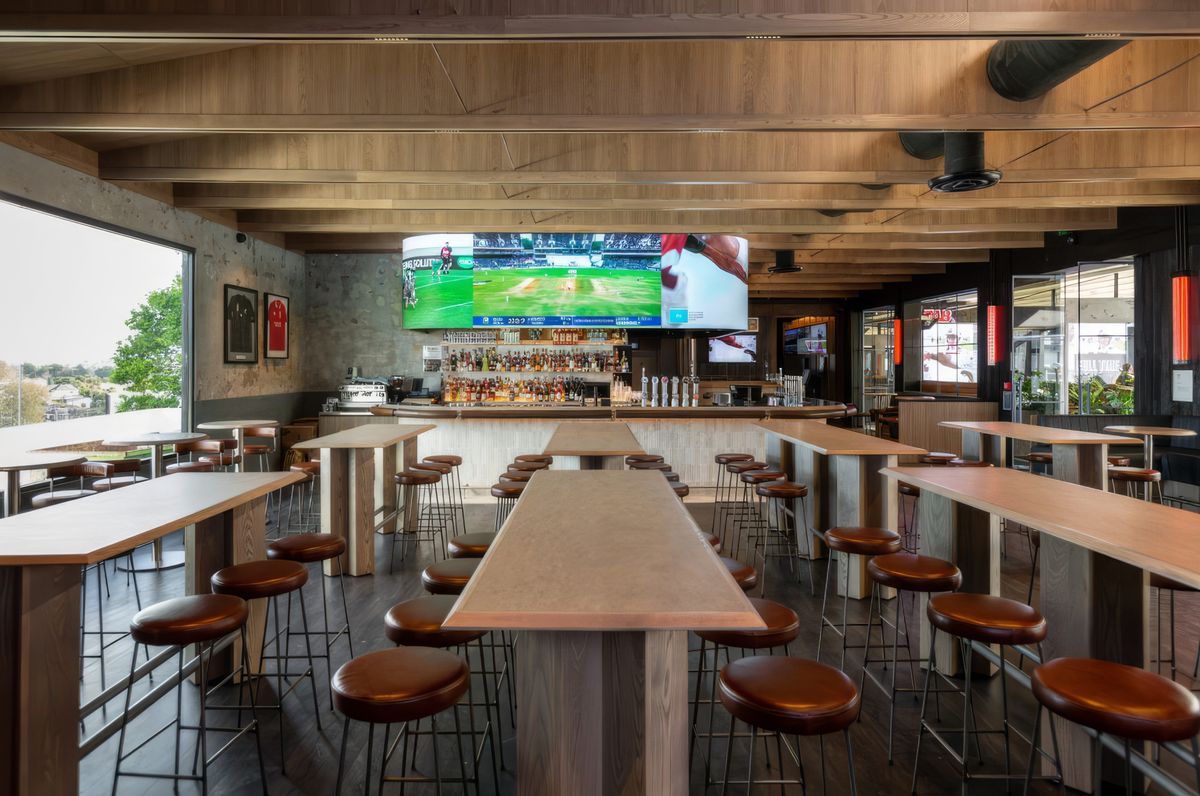 Full Time Sports Bar