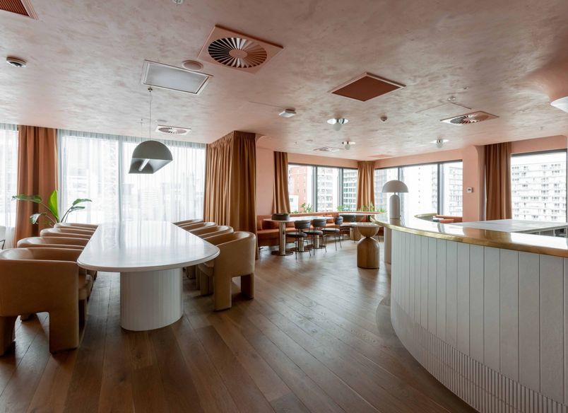 Sunset Bar, Sudima Hotel