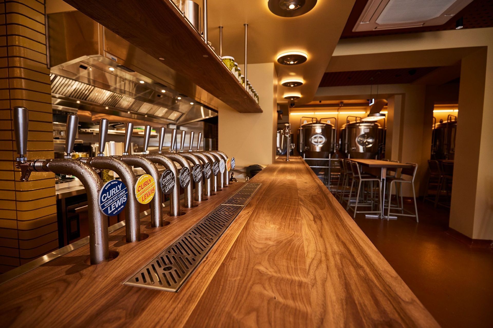 Curly Lewis, Bondi Beach