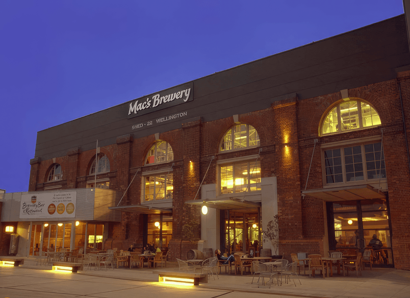 Shed 22, Mac's Brew Bar