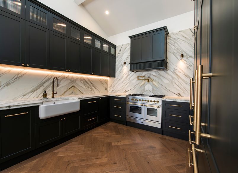 Bold in Black and Gold, Newport