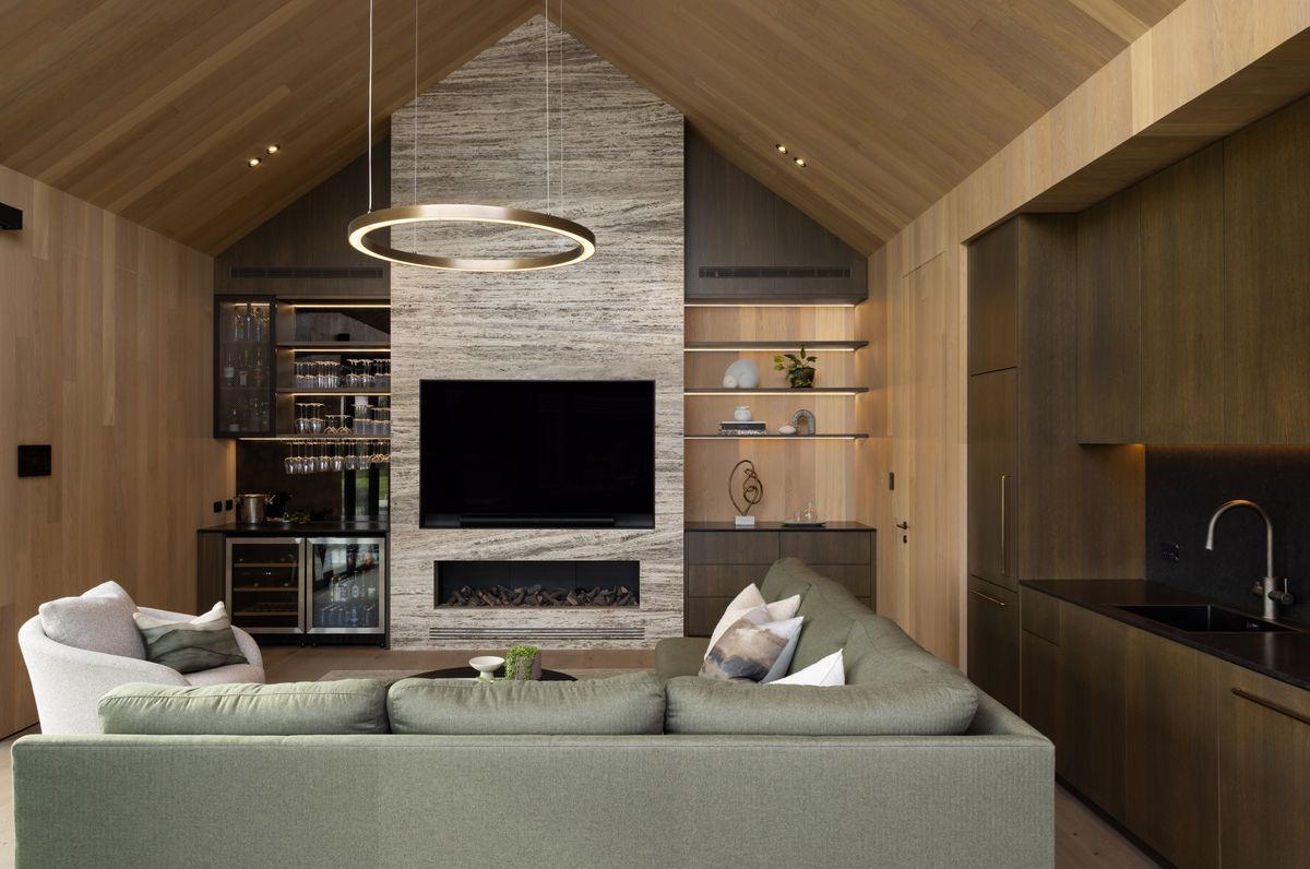 Karaka Pool House