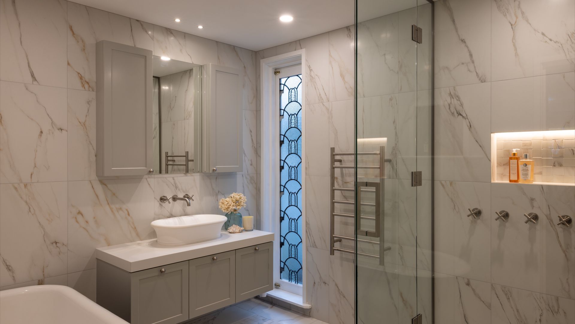 Dunkerron Ave, Epsom, Bathroom banner