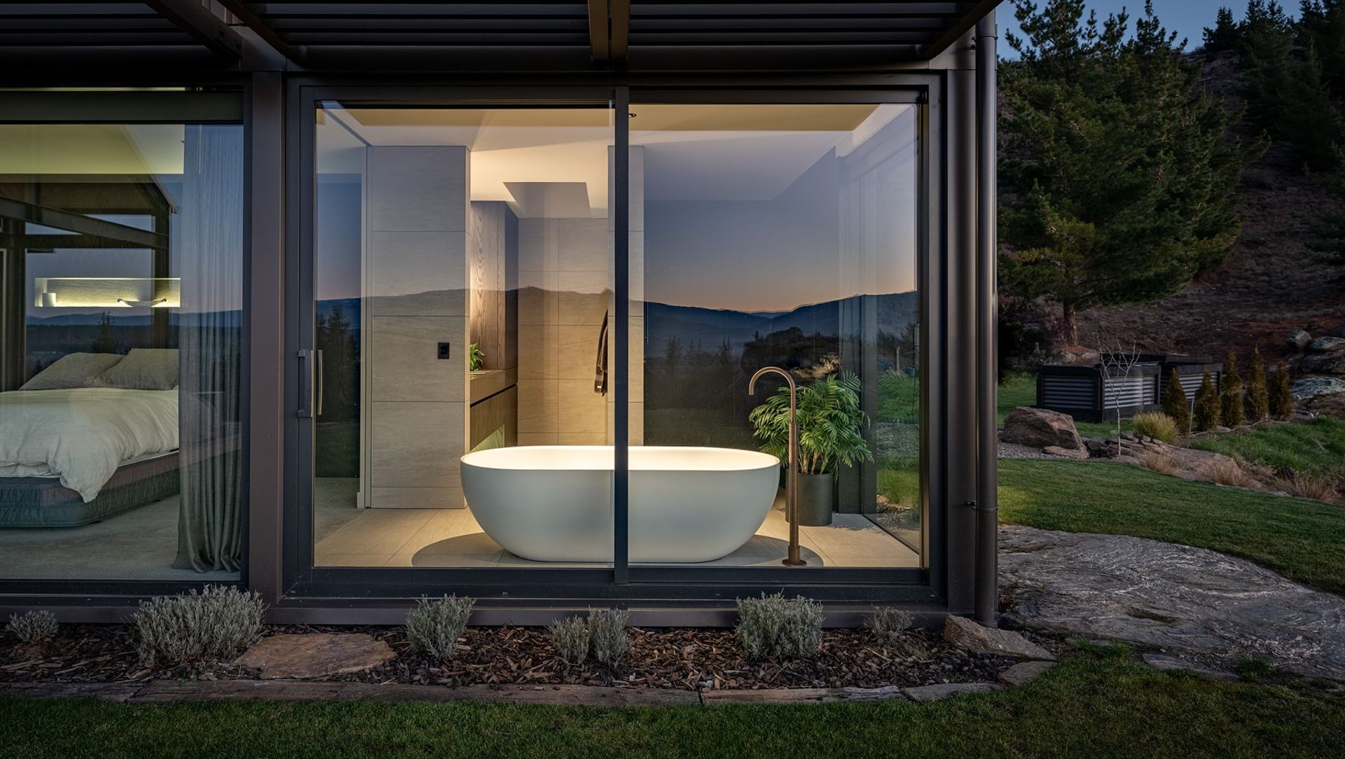 Earnscleugh Ridge banner