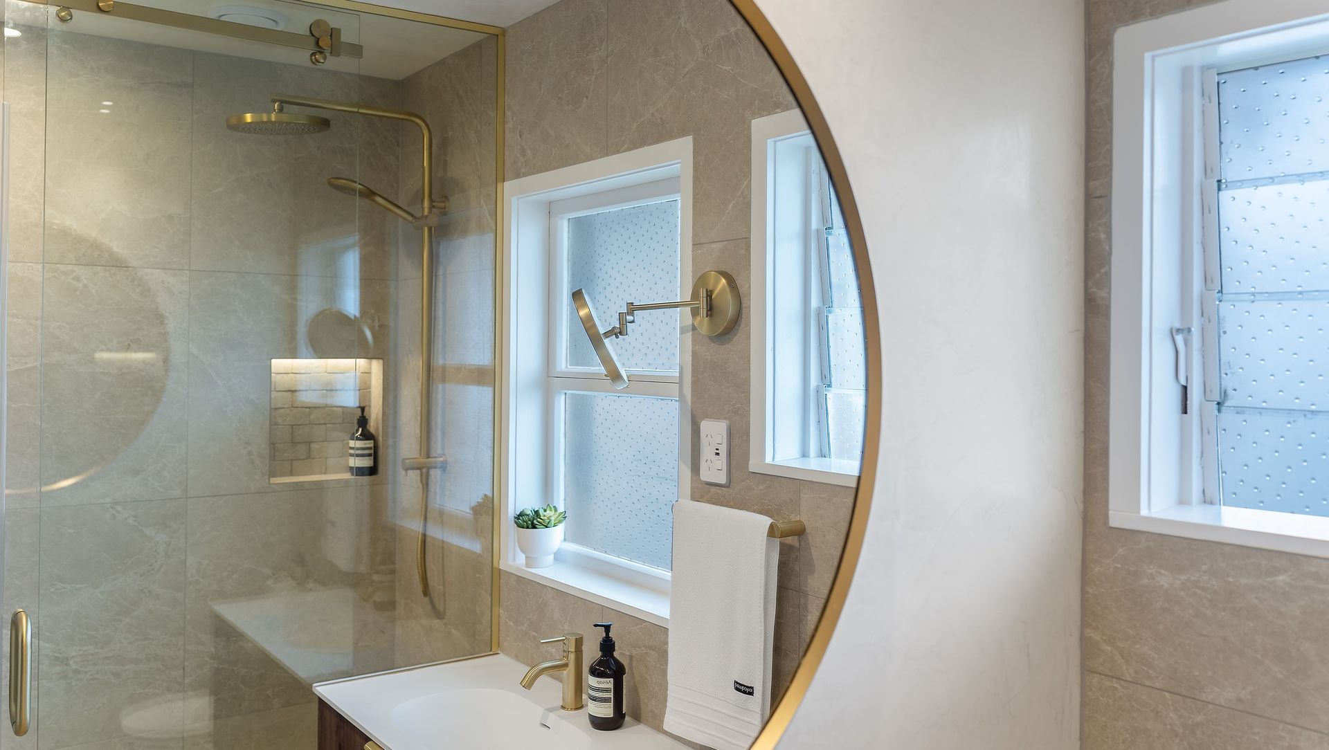 Dream Design without the Designer Price tag banner