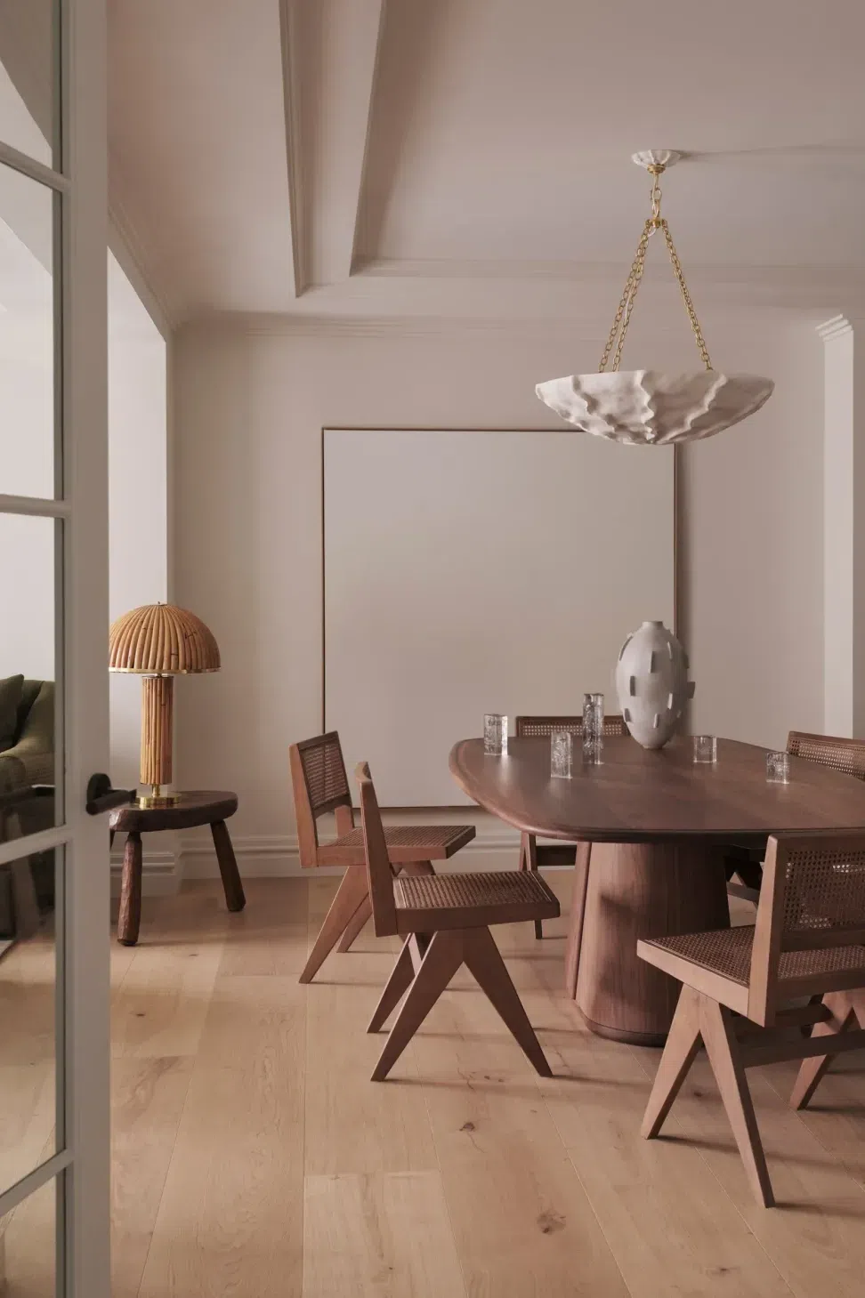 1b-dining-room.webp