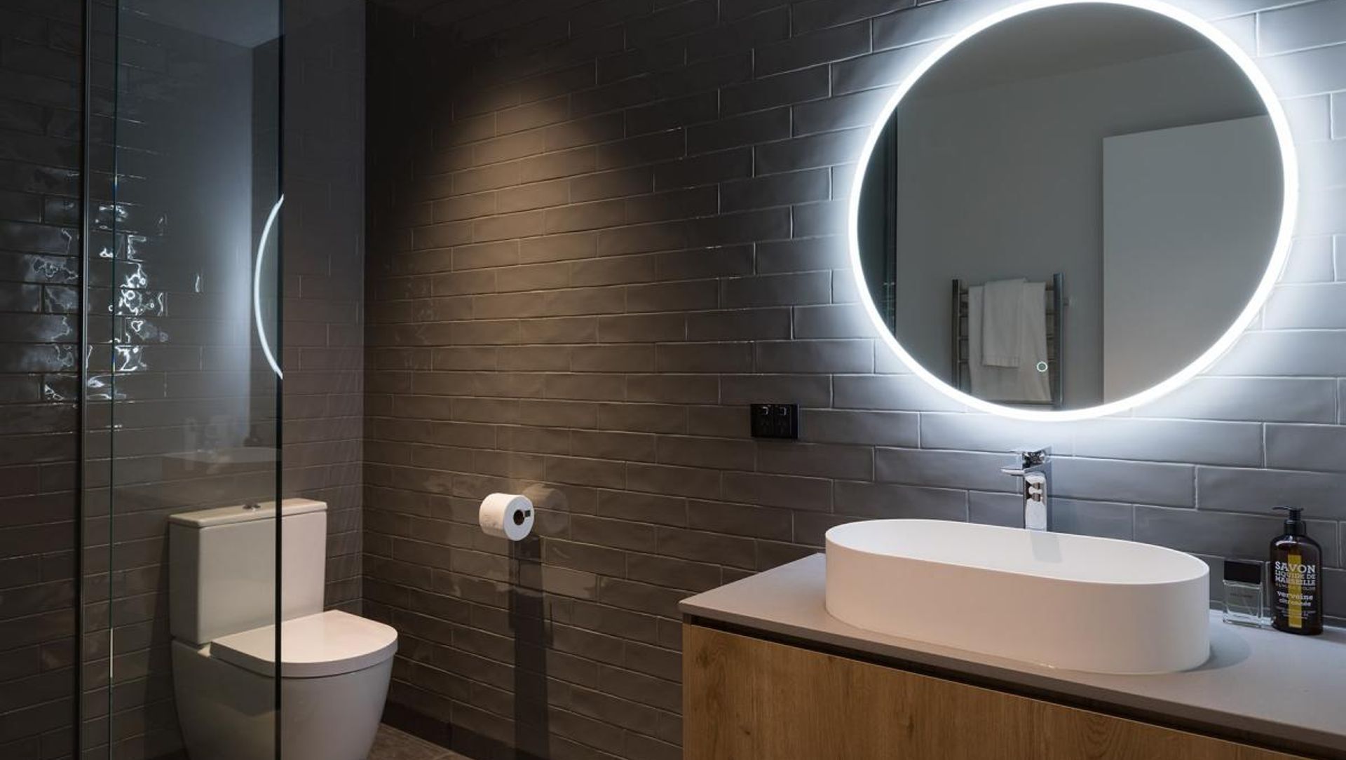 Waterloo Quadrant Apartment banner