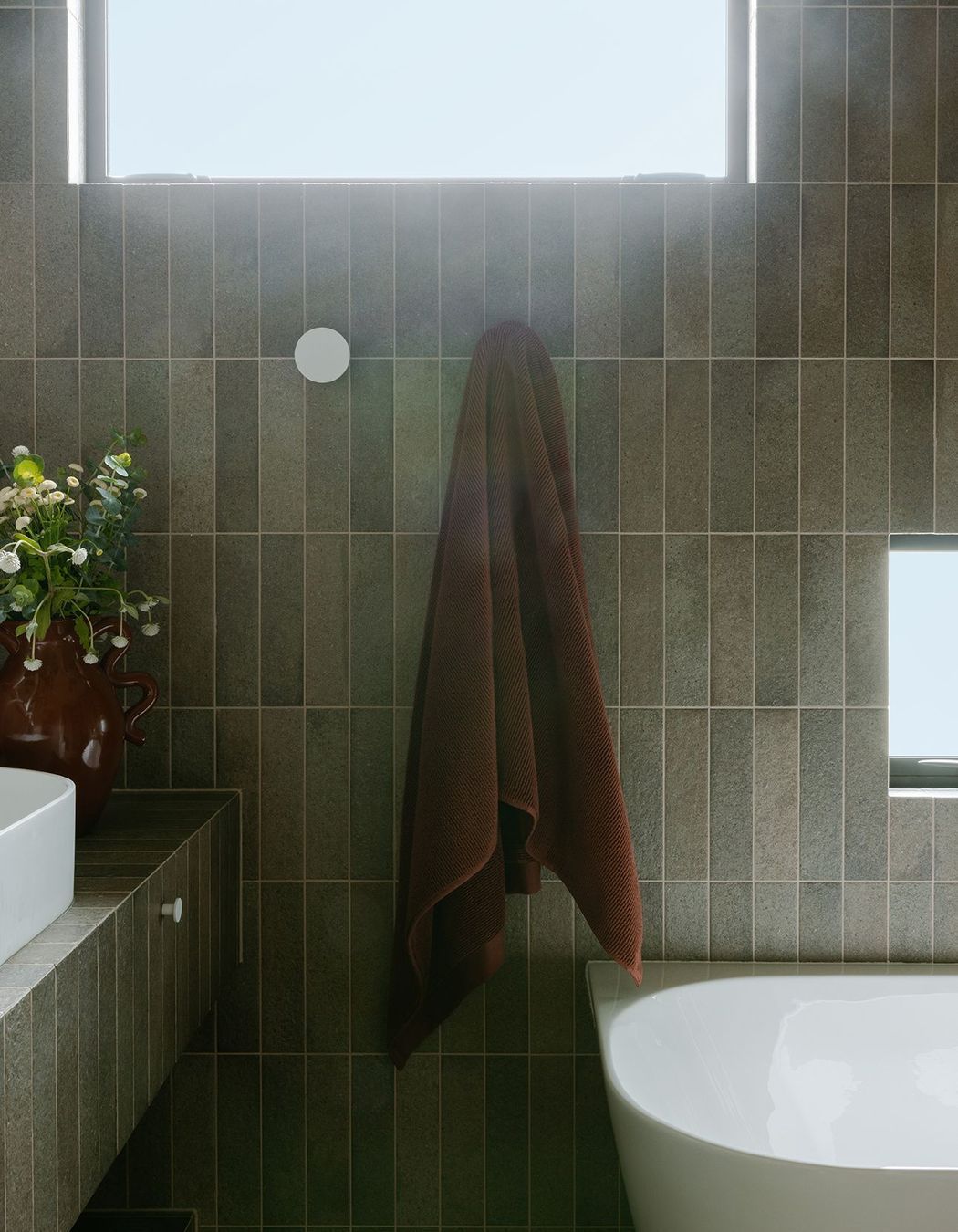 Whananaki Beach Retreat / Alex Walls, Walls Studio / Bathroom. Walls and custom vanity: Fornace Verde Muschio 60x240mm.