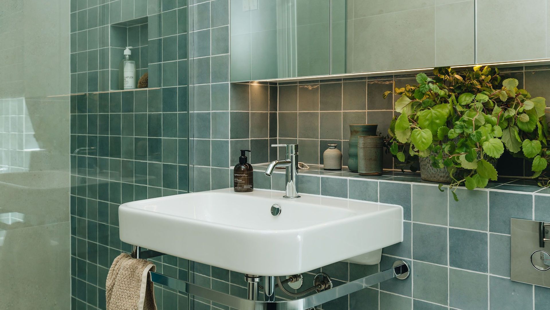 Harper Street Bathroom banner