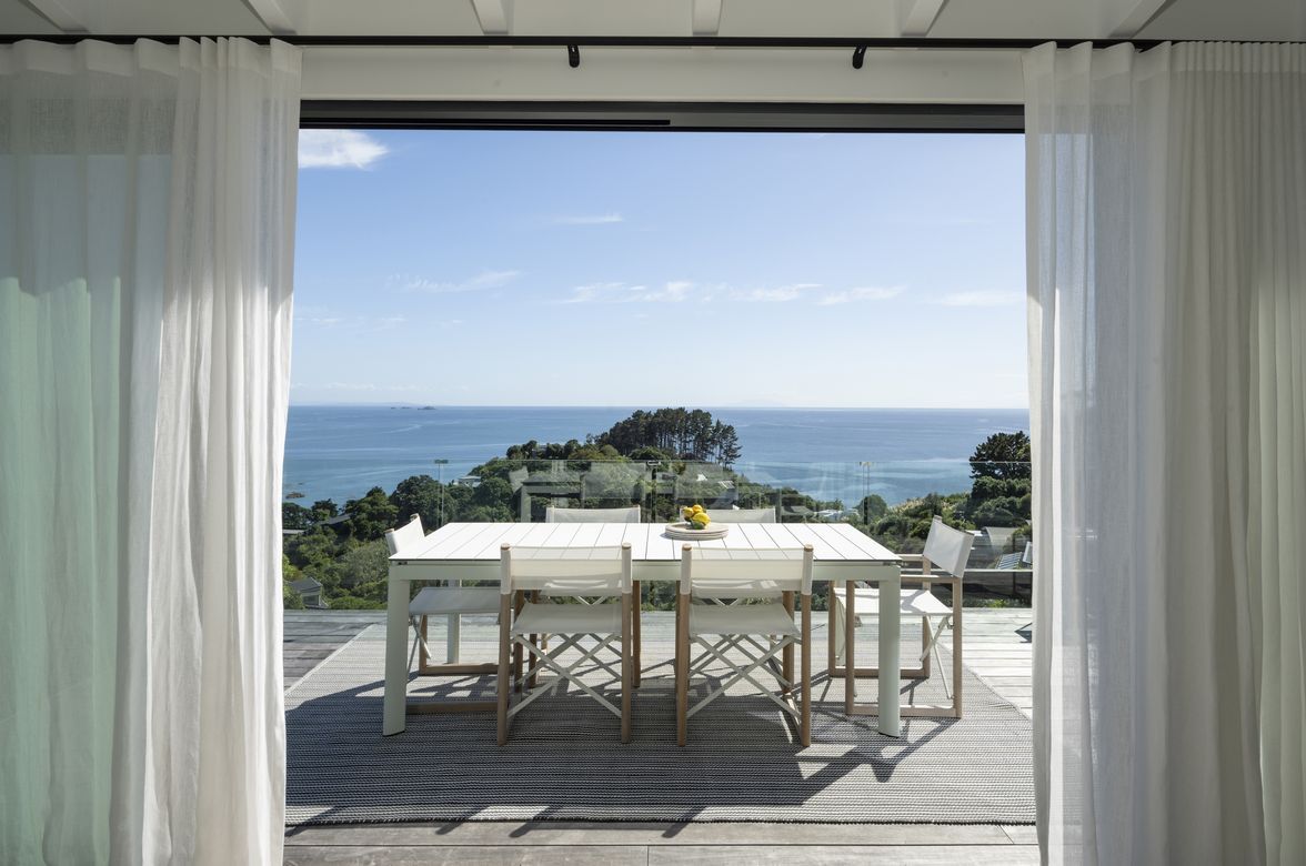 Waiheke beach house