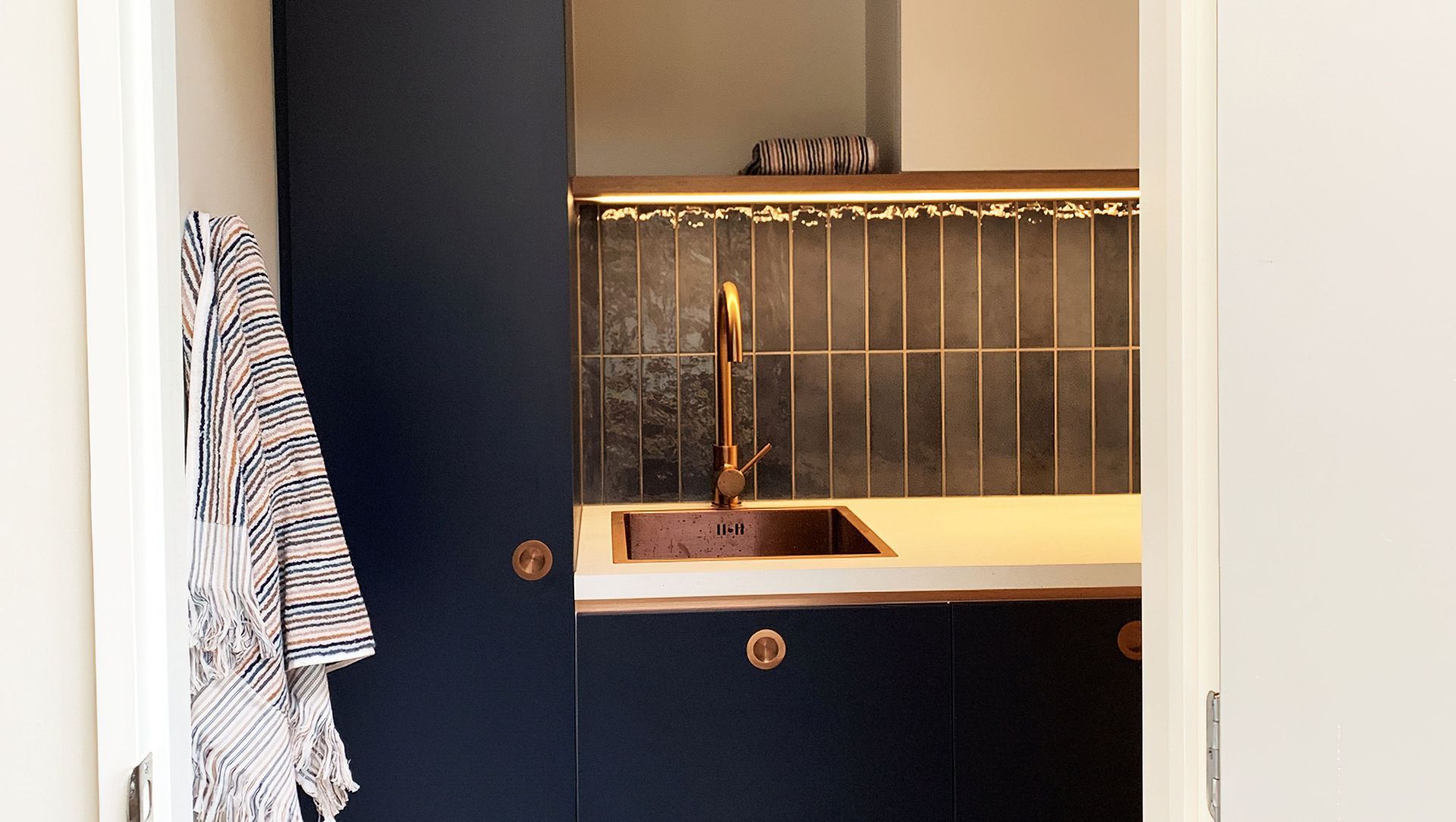 Hardwicke Laundry & Powder Room banner