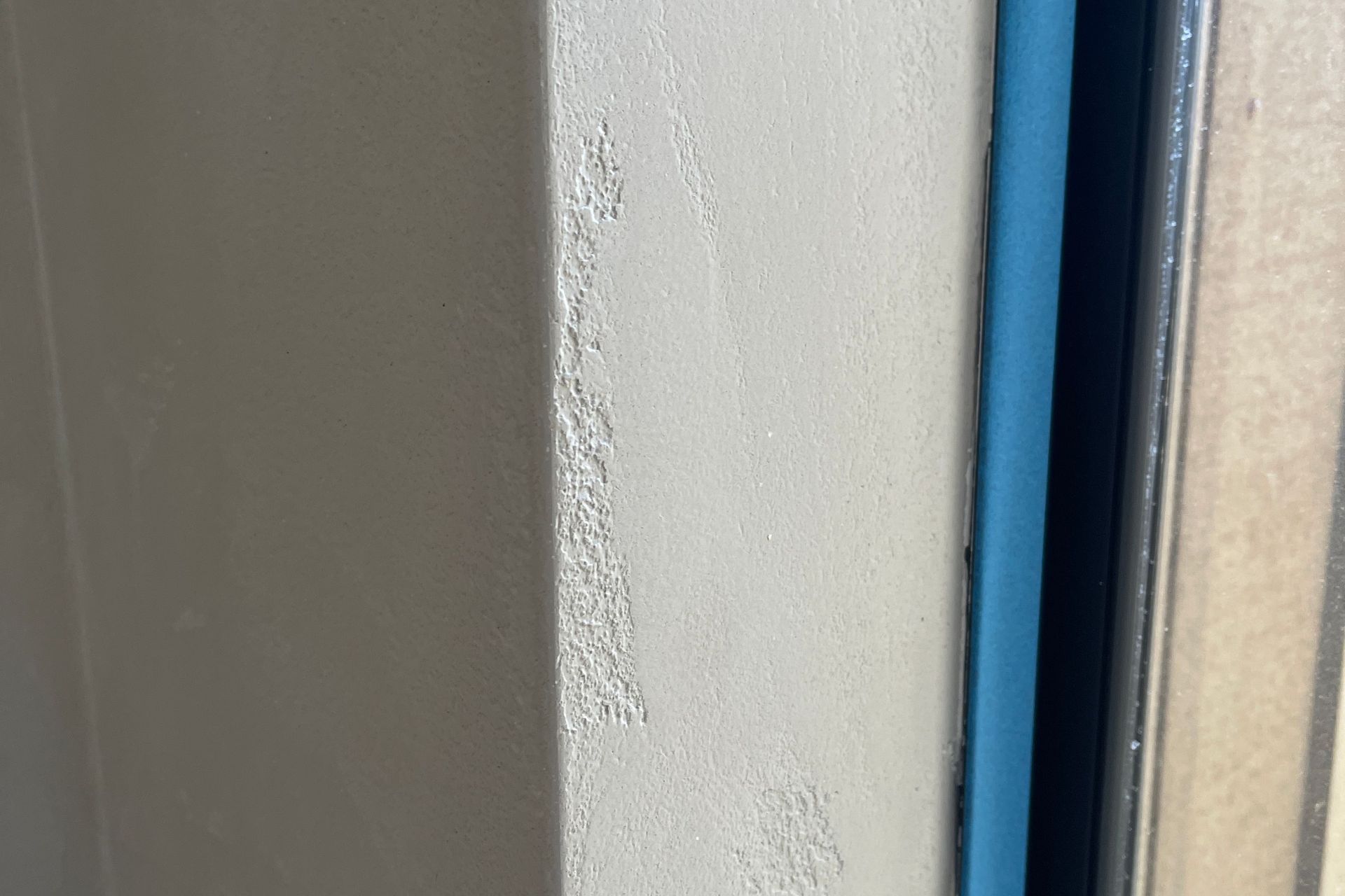 Bathroom, Pietra Levigata