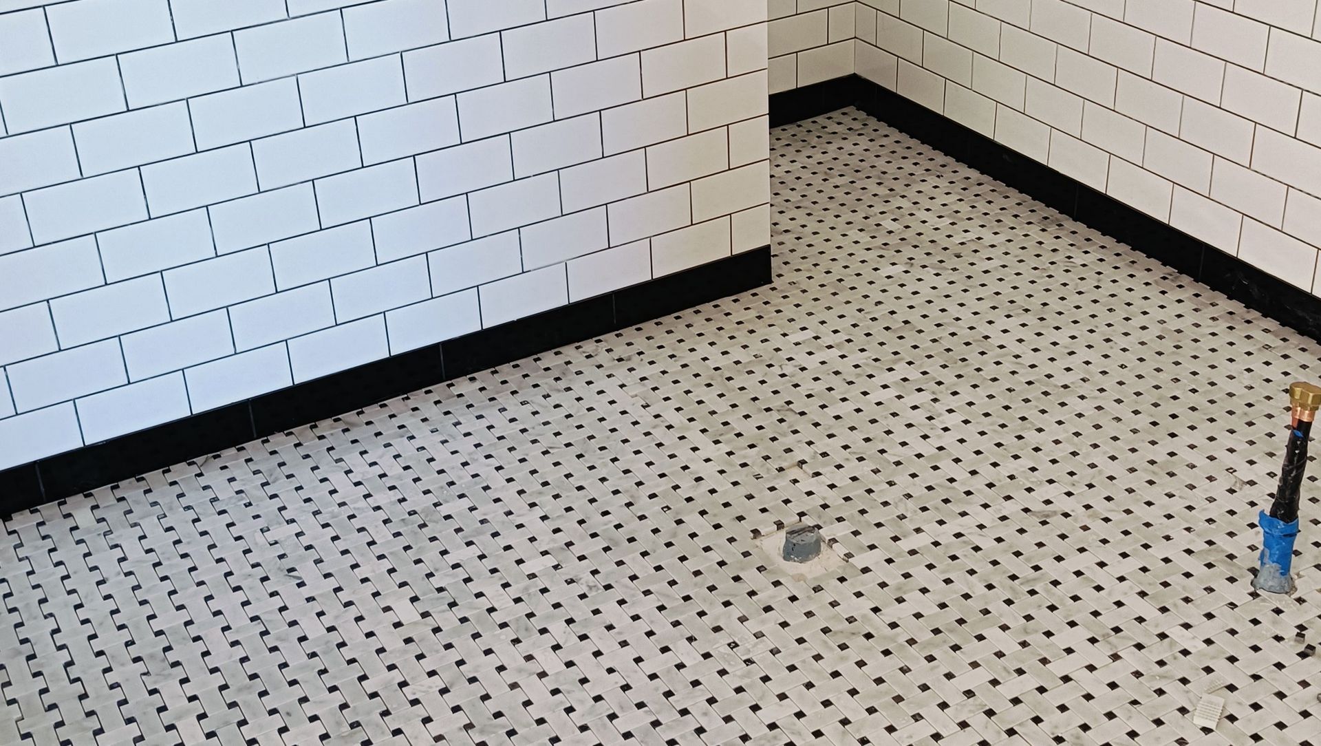 Damn Good Tiling - premium high end banner