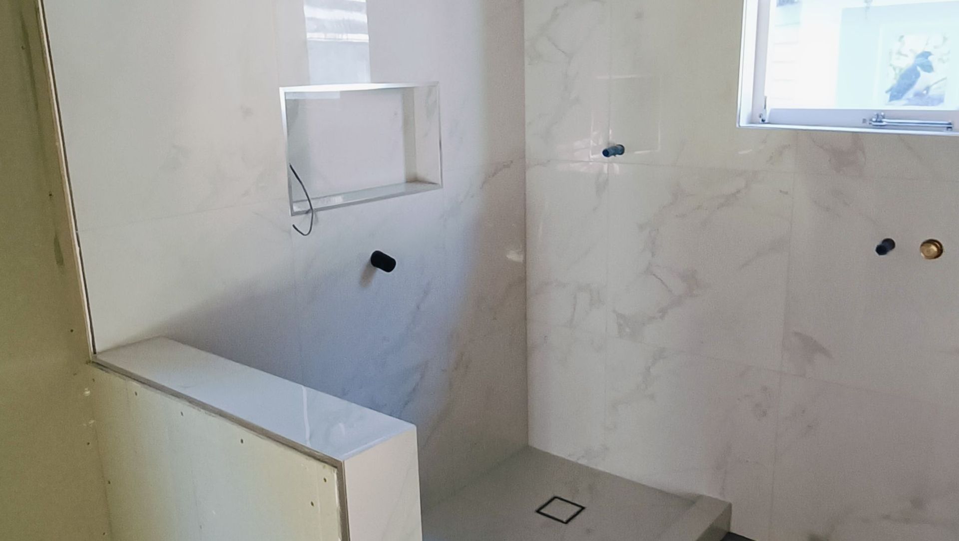 Damng Good Tiling - Bathroom banner