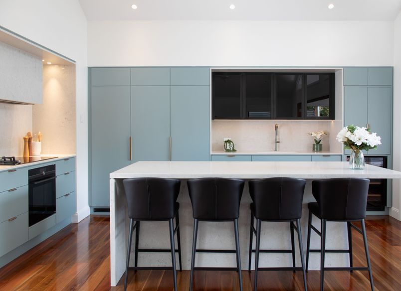 Kangaroo Point Residence by Elegant in Design