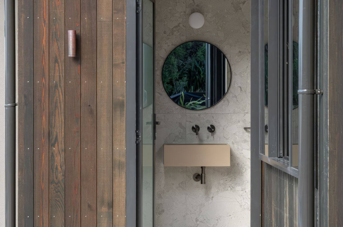 Mangonui Bathroom