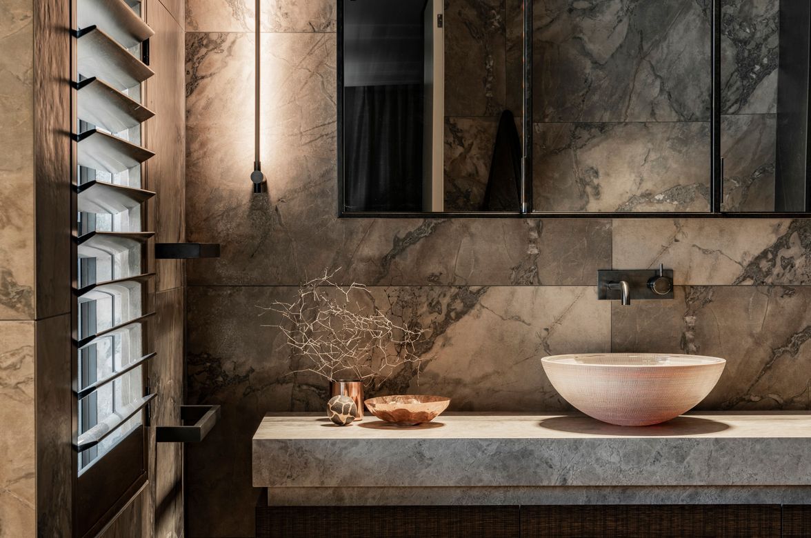 Duo vanity in Prime Art Veneer