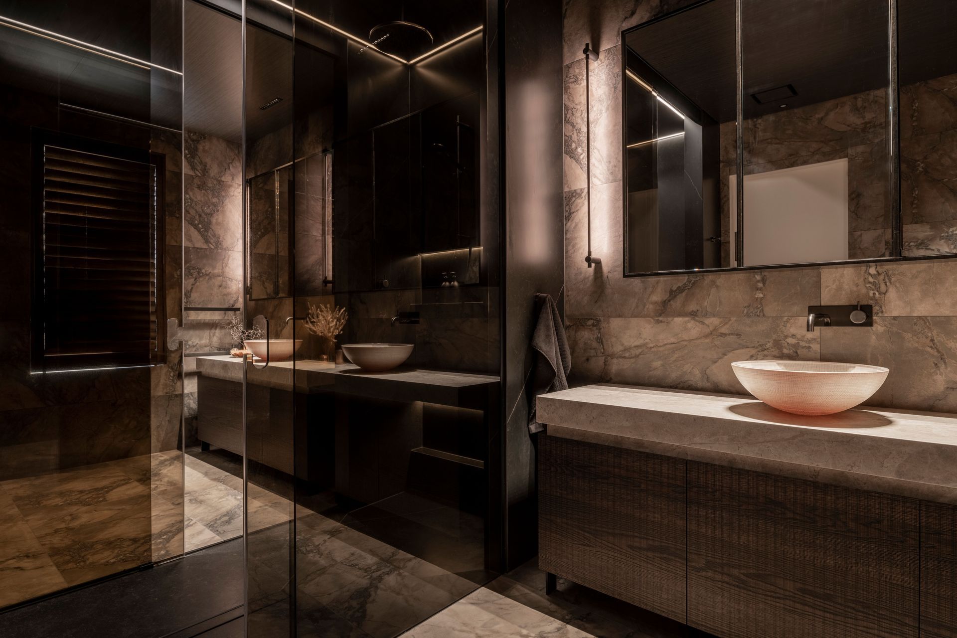 Prime Art Veneer, Sawn. Design by Davinia Sutton, Detail by Davinia Sutton. Photography by Stephen Goodenough.