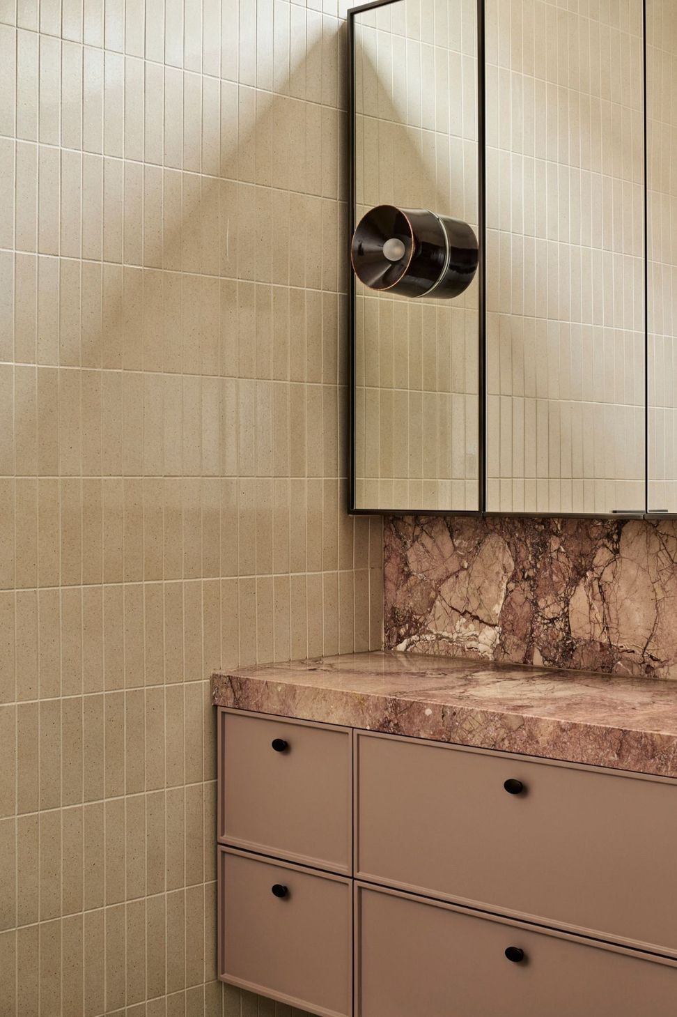 SalusHouseCastellaBathroom.jpg