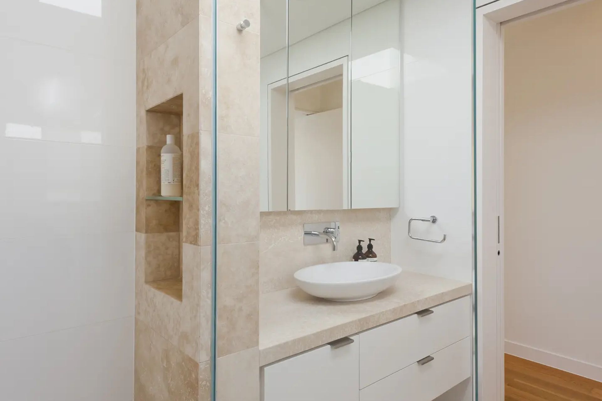 Photography: Nicole England