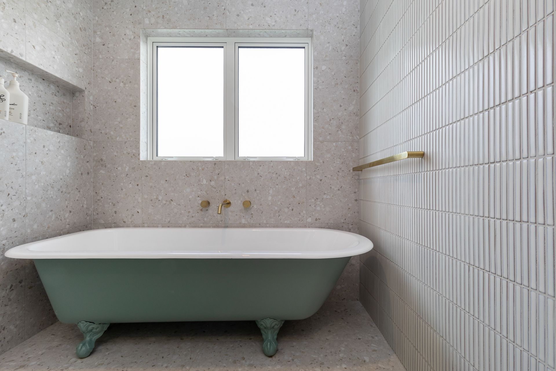 Frammenta Bianco 600x600mm with Sticks Ivory Mosaic 296x297mm