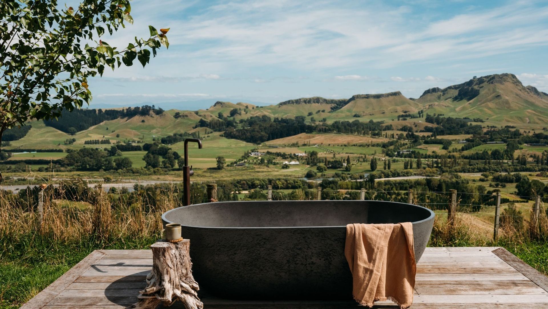 High Country Cabin banner