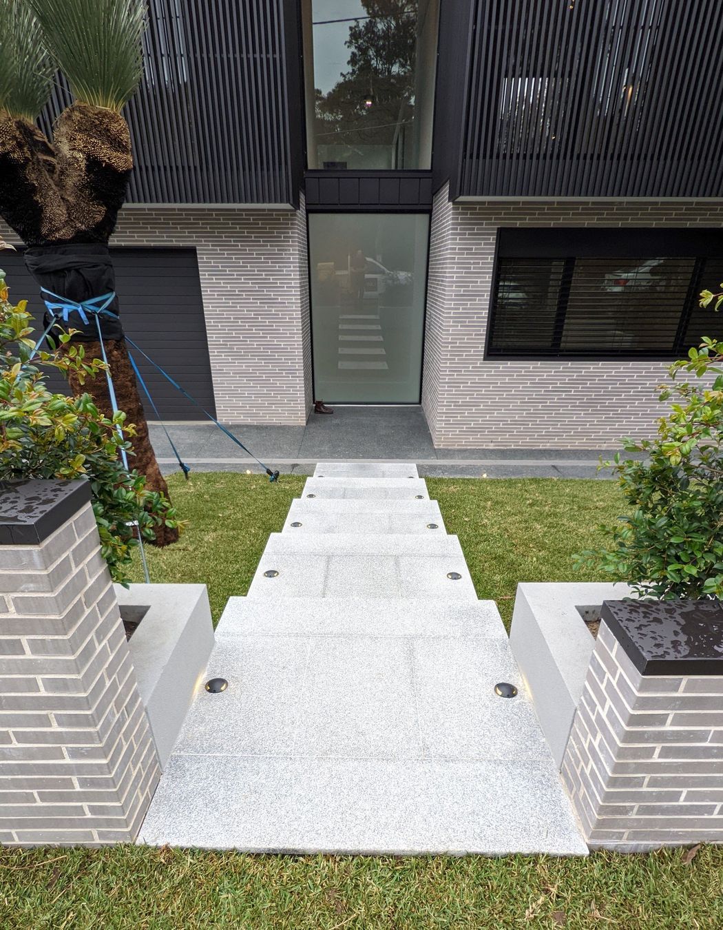 Illawong Ave, Riverview