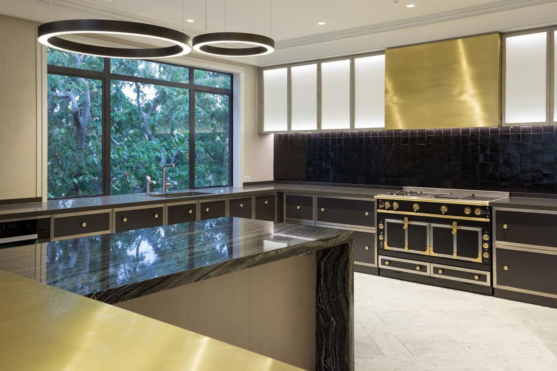 Luxurious Auckland Apartment