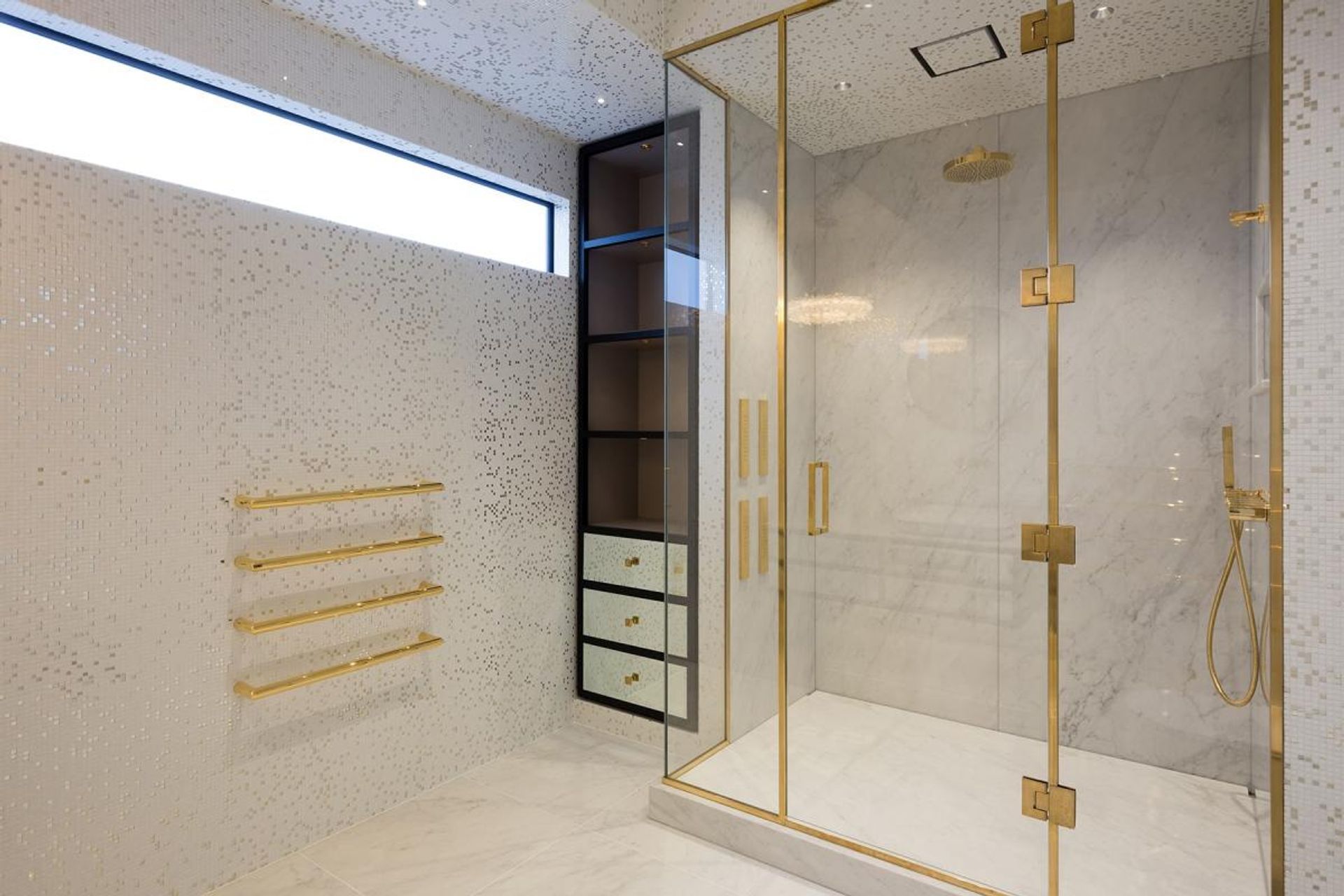 Luxurious Auckland Apartment