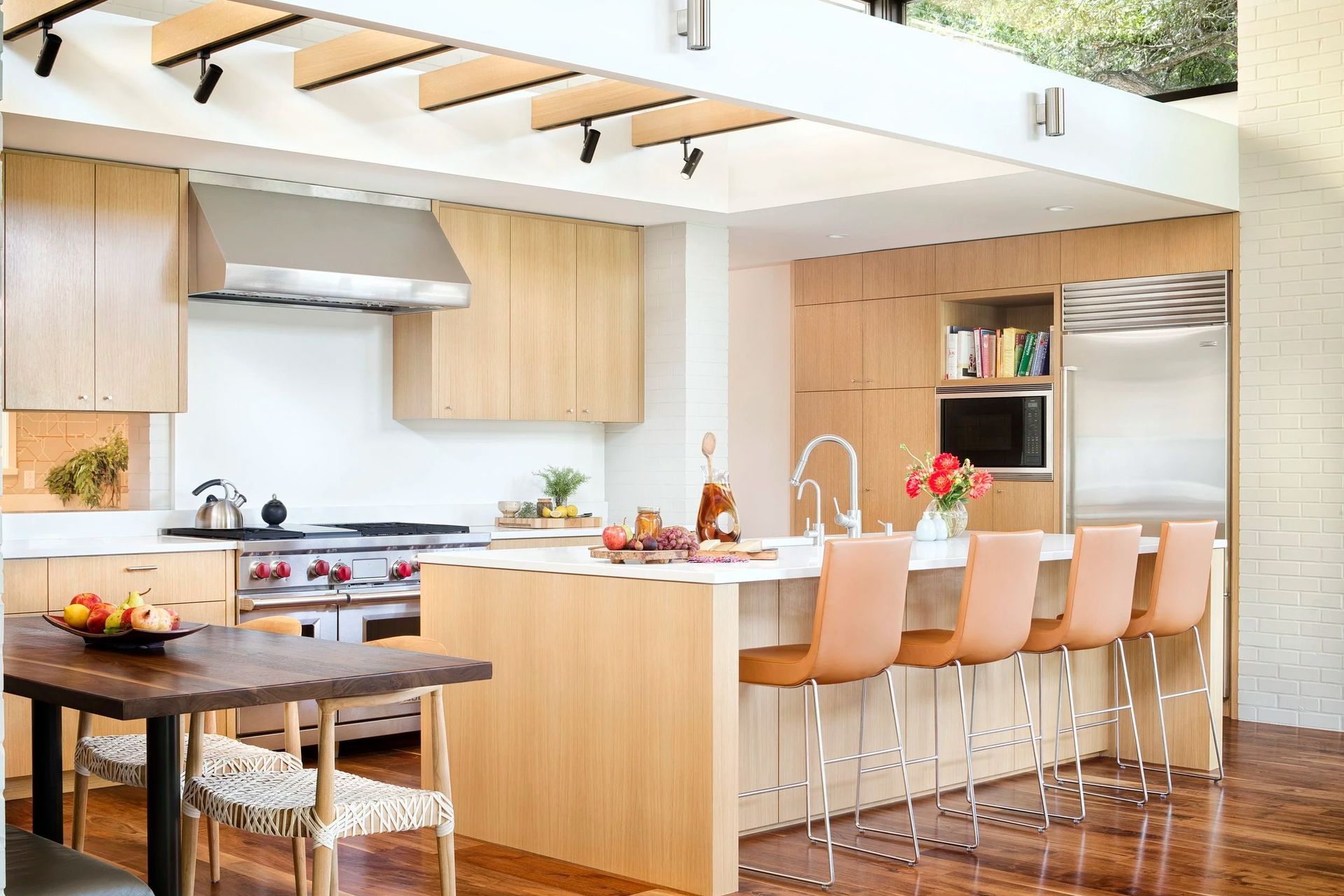 imgi68allison2Bburke2Binterior2BdesignPaul2BFinkelaustin2Binterior2Bdesigner7.jpg