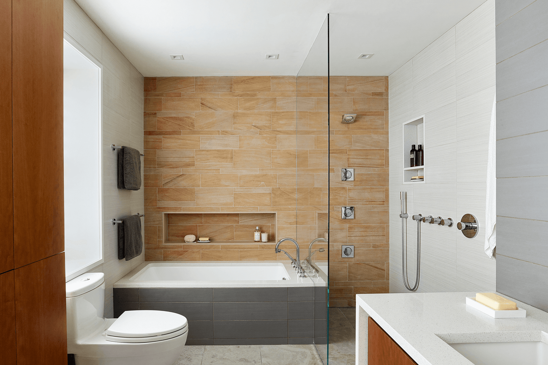 kYd-Independence-Park-Condominium-01.png