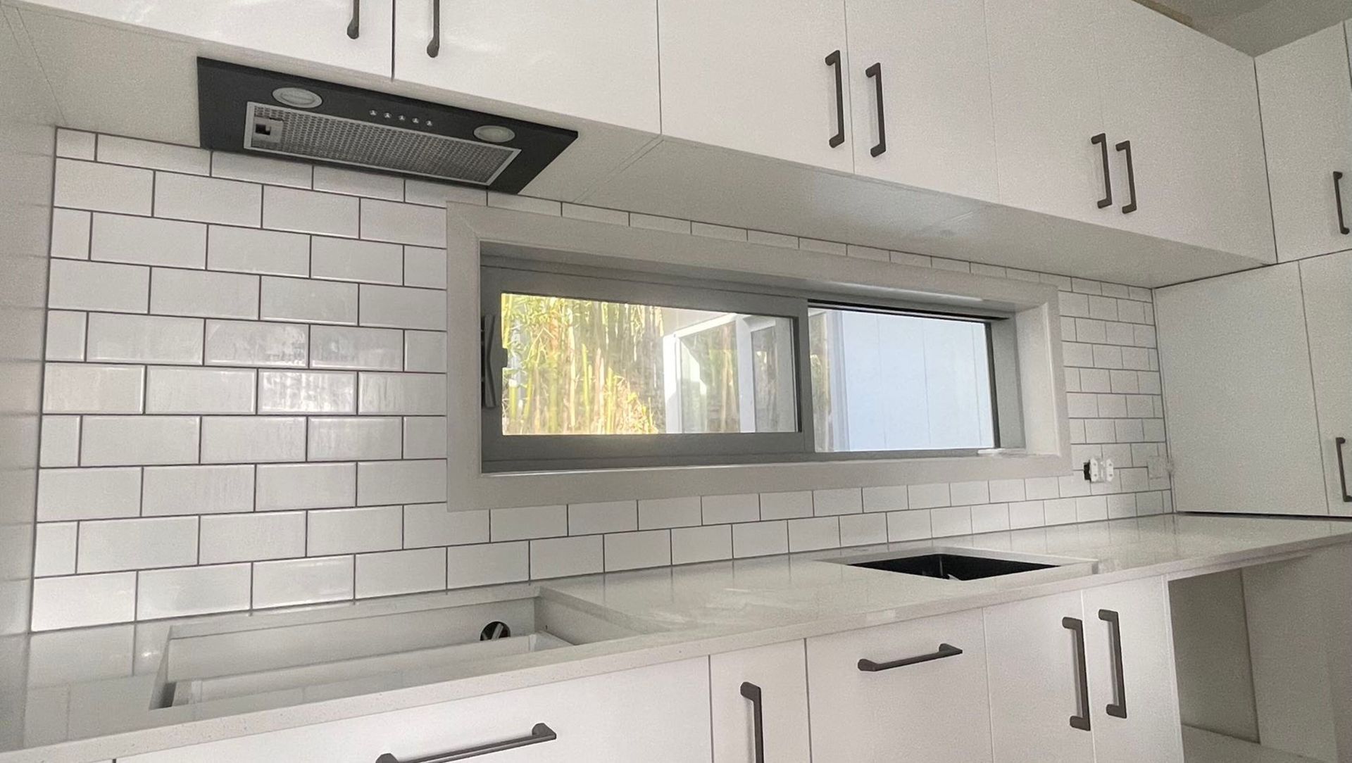 Damn Good Tiling - residential banner