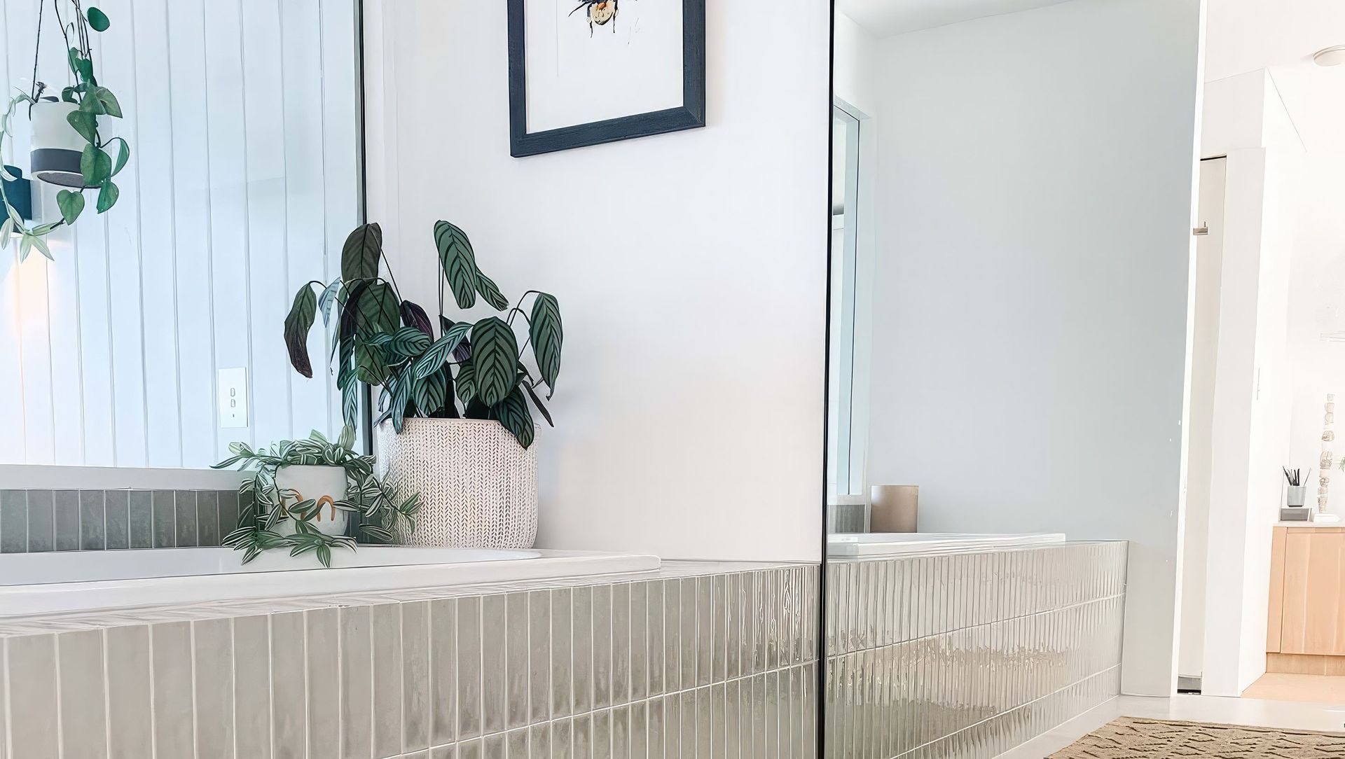 COASTAL RETREAT banner