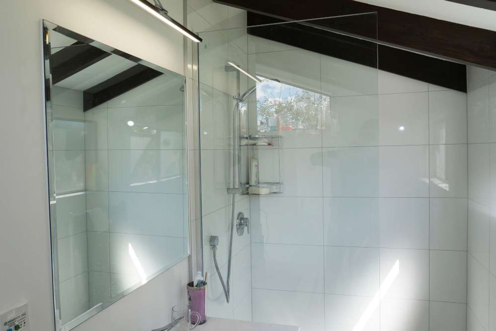 Renovate to Stay or Buy New? Hillsborough, Auckland