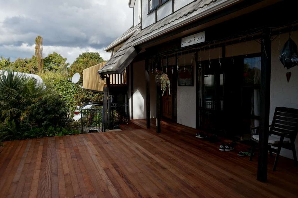 Kwila (Merbau) deck and bathroom renovation in Cockle Bay