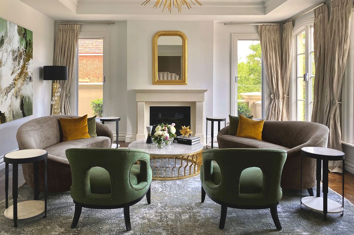 Romance with Deco Glamour
