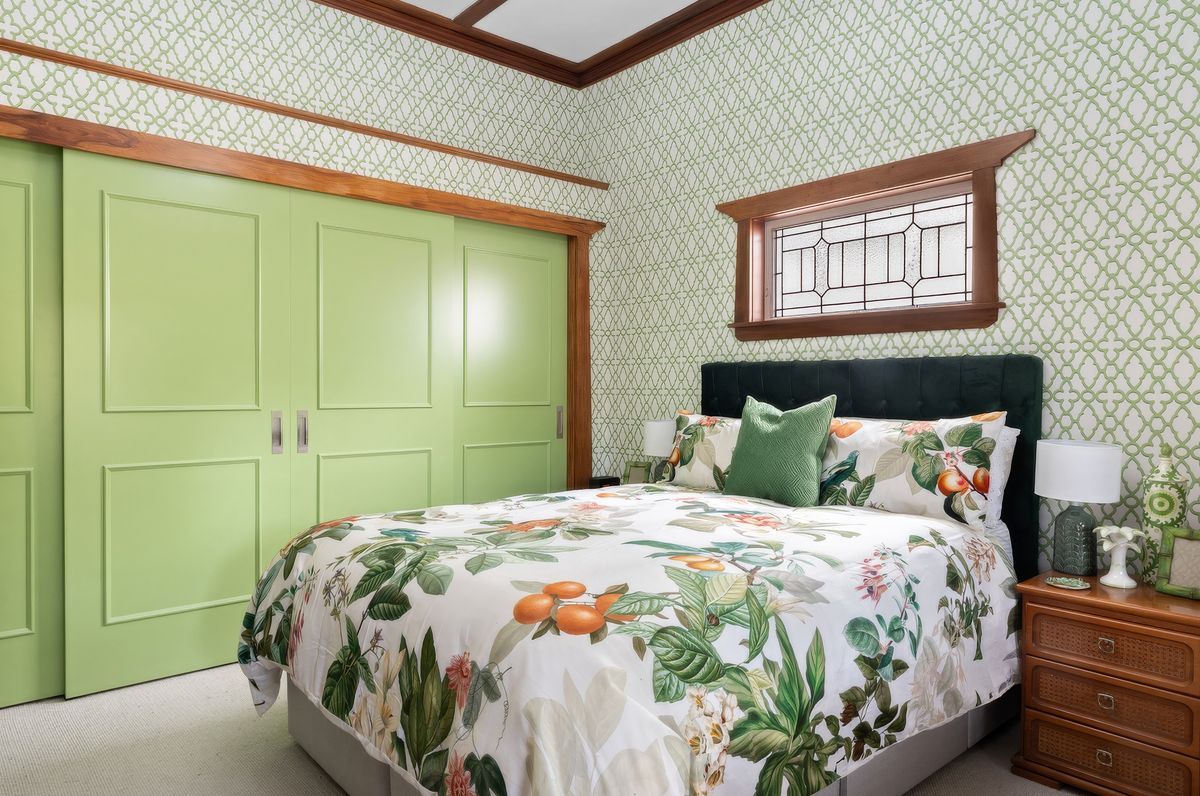 A Green Dream Bedroom Wardrobe