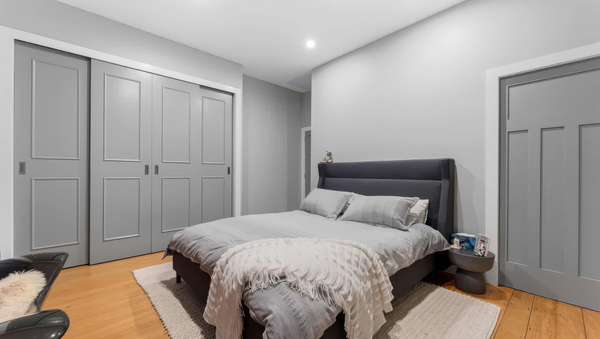 Seamless Bedroom Storage banner