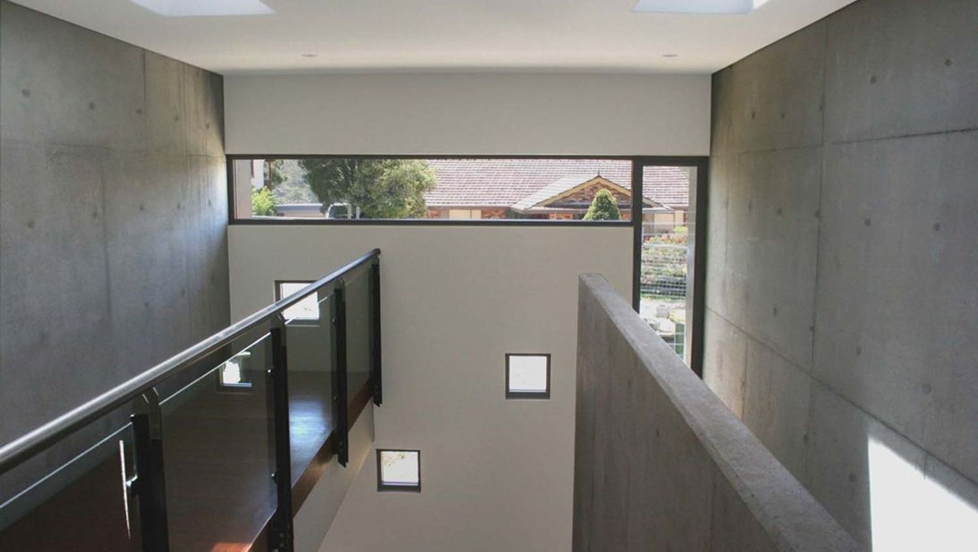 Gray’s Point House banner