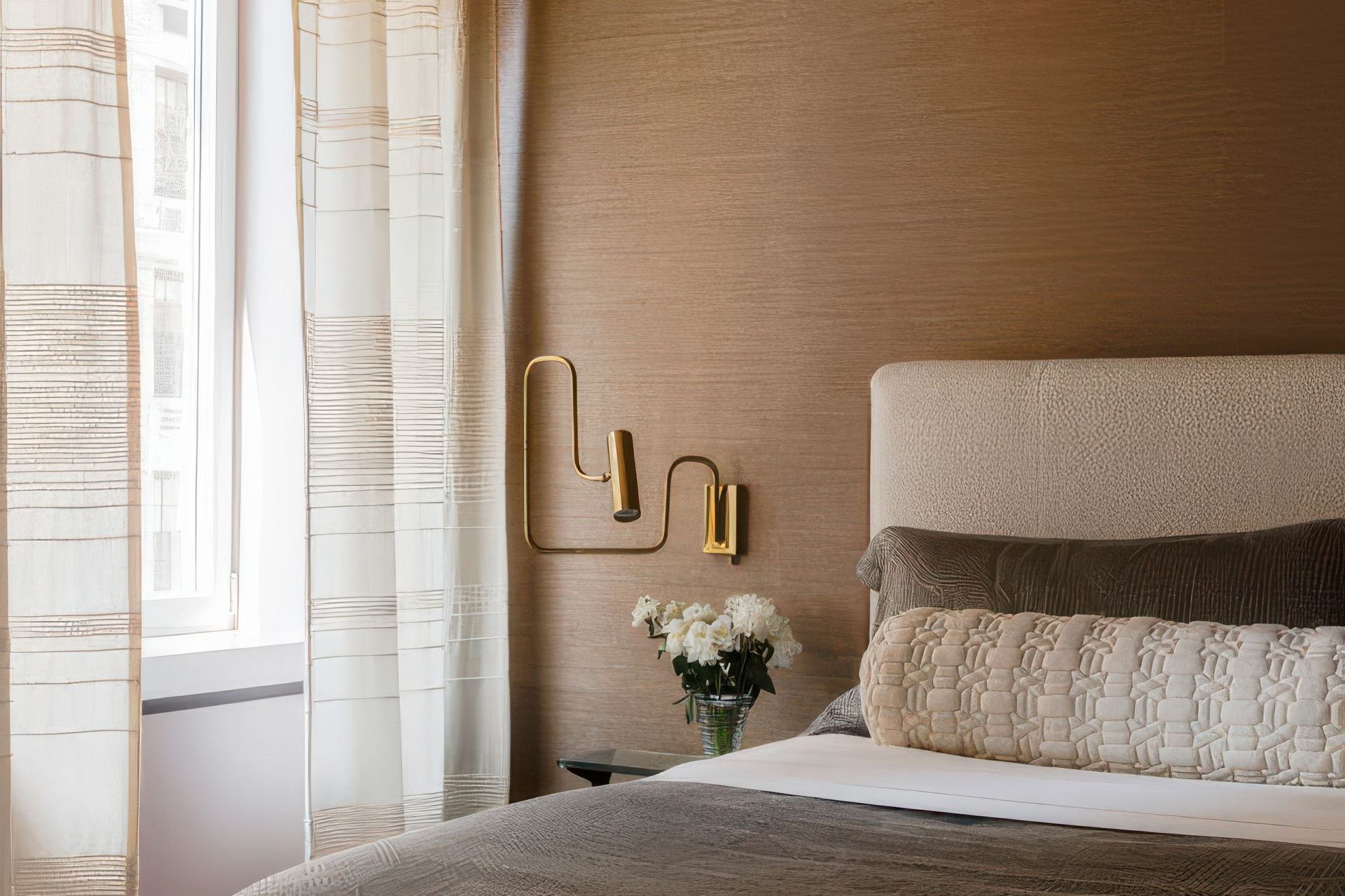 HMainBedroom1100ParkAveMKCA-524-640x427-gigapixel-standard-v2-4x.jpg
