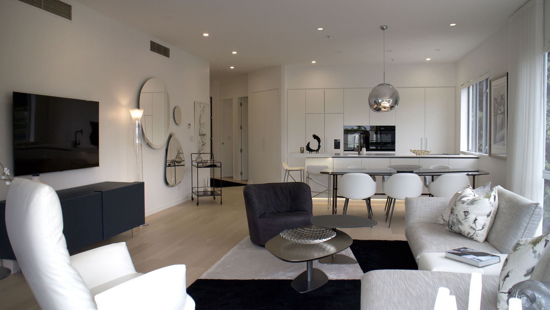 Takapuna's Luxury Apartment banner