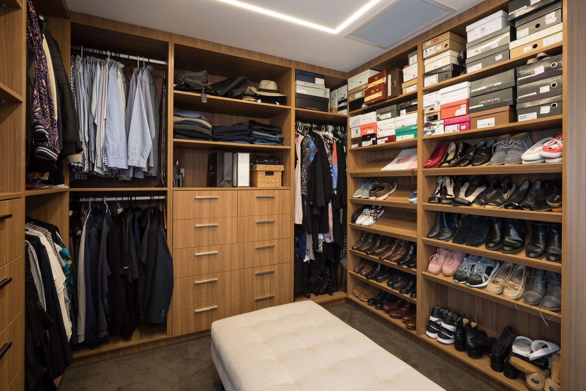 Kitchen &amp; Wardrobe