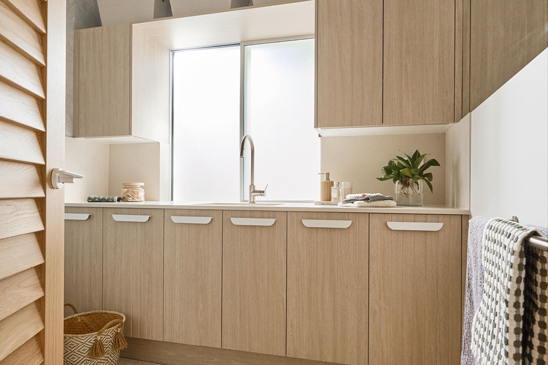 The Laundry - Featuring Ova Lip Pulls in Matt White